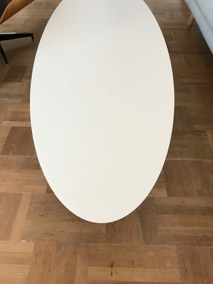 Eames bord Herman Miller