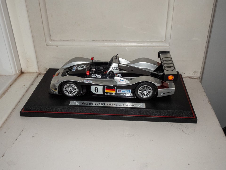 Modelbil, Maisto Audi R8R Le Mans