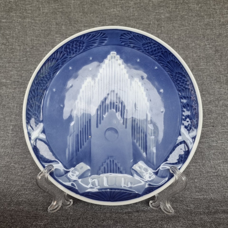 Porcelæn Kgl juleplatter BG