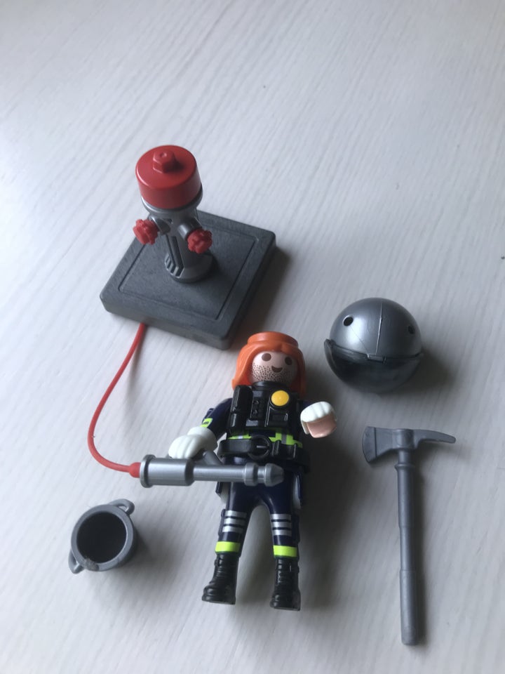 Playmobil, Brandmænd med udstyr