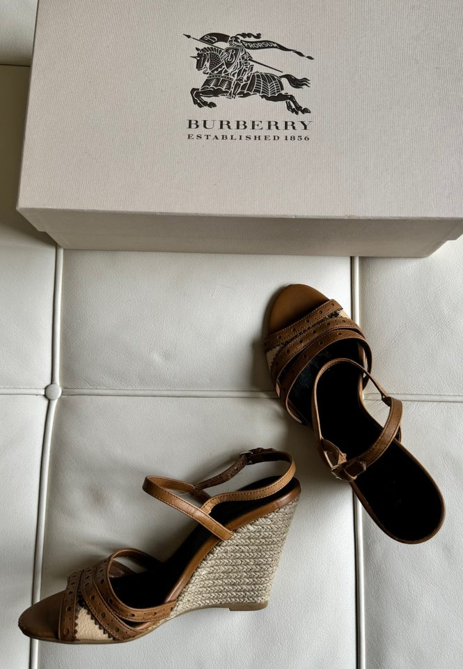 Sandaler, str. 36, Burberry