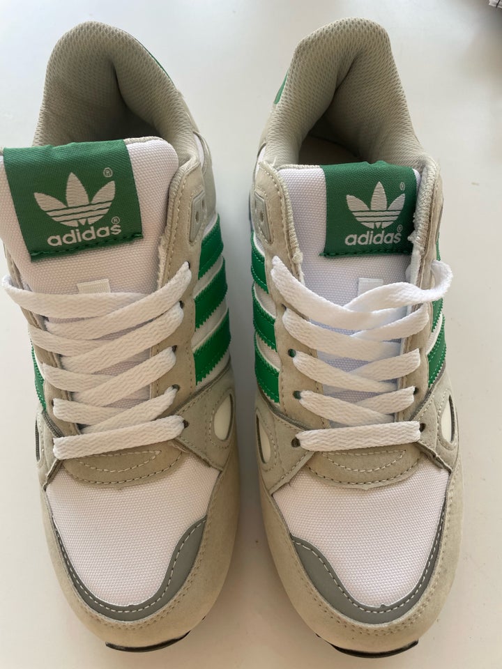 Sneakers Adidas str 41