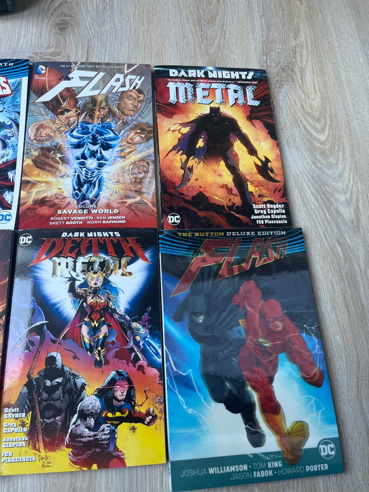 Sælger 10 dc comics bøger  DC