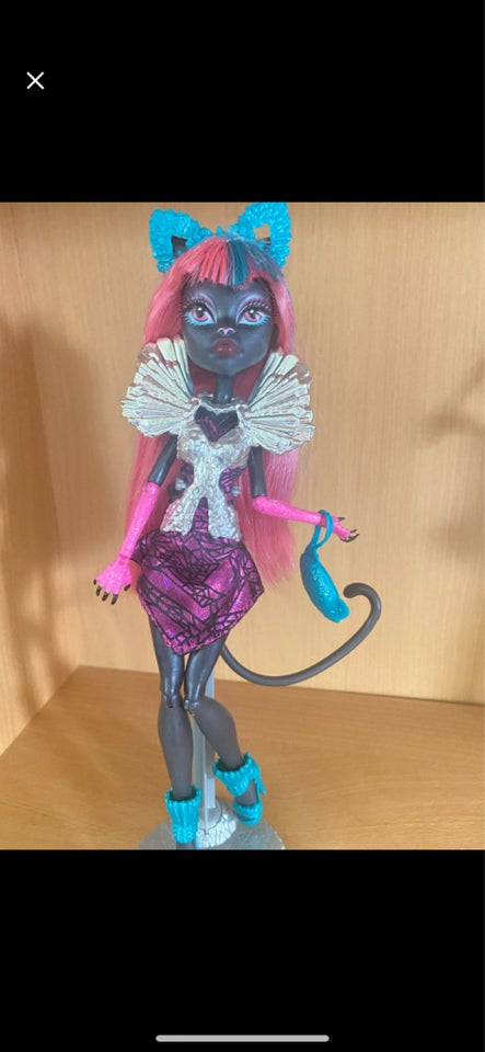 Andet, Monster high dukke