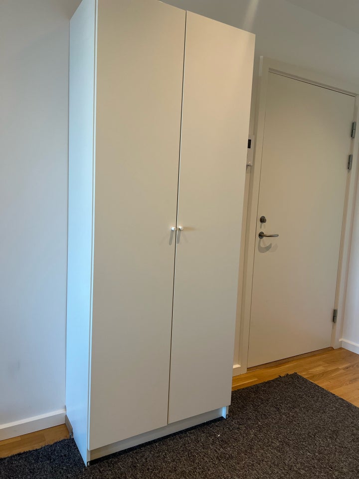 Andet skab, IKEA , b: 80 d: 40 h: 200