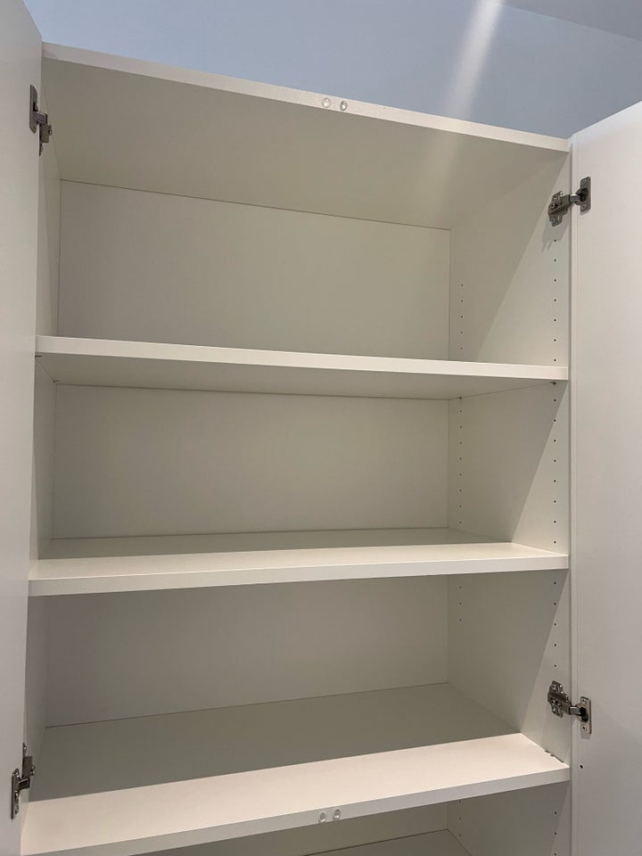 Andet skab, IKEA , b: 80 d: 40 h: 200