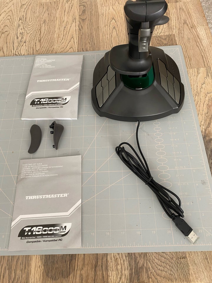 Joystick Thrustmaster T16000M