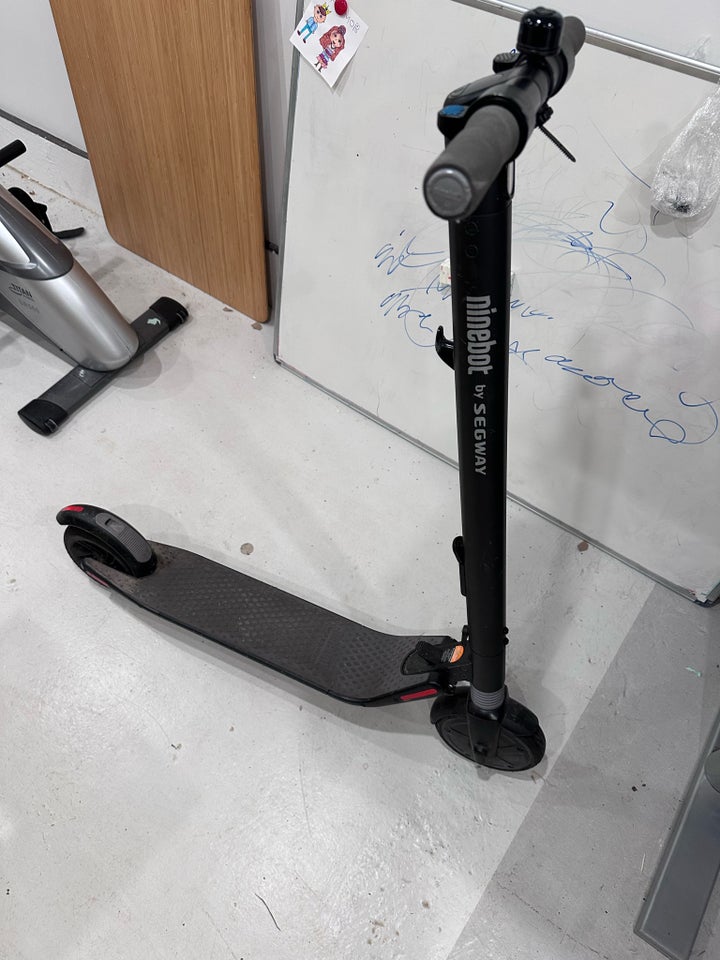 El-løbehjul, Ninebot ES1 Segway