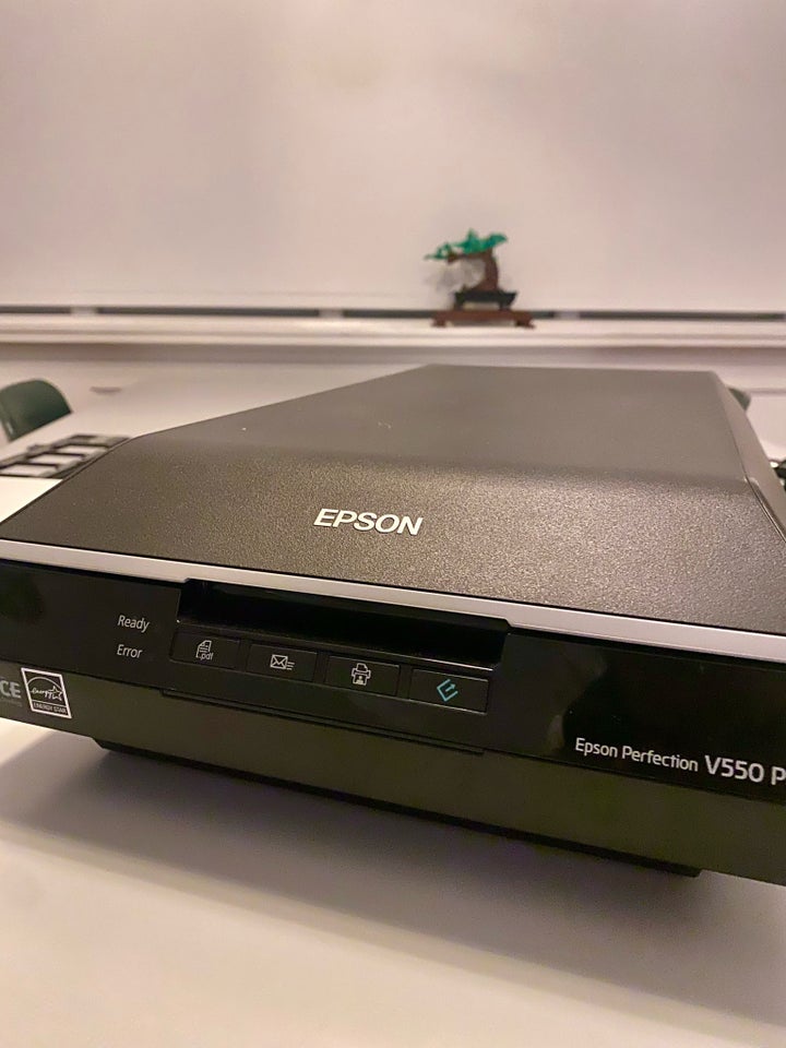 Epson V550 Scanner, Epson, V550