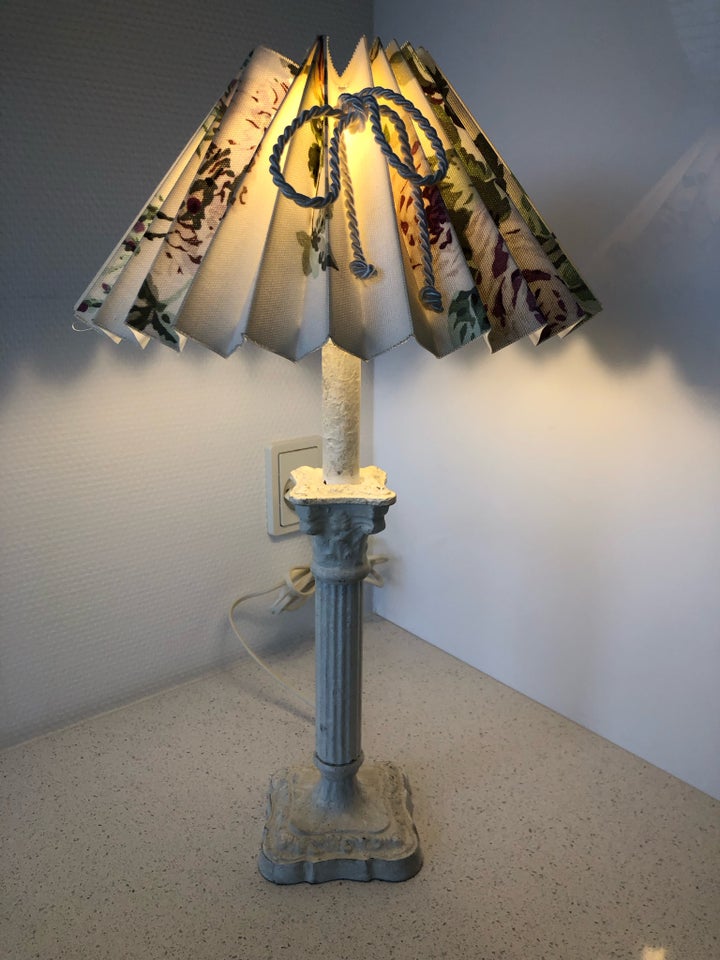 Lampe, Lene Bjerre