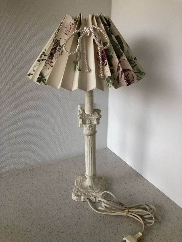 Lampe, Lene Bjerre