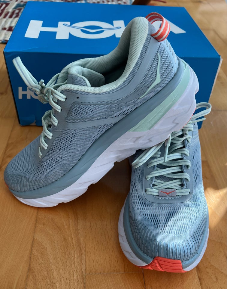 Sneakers, str. 39, Hoka Bondi 7