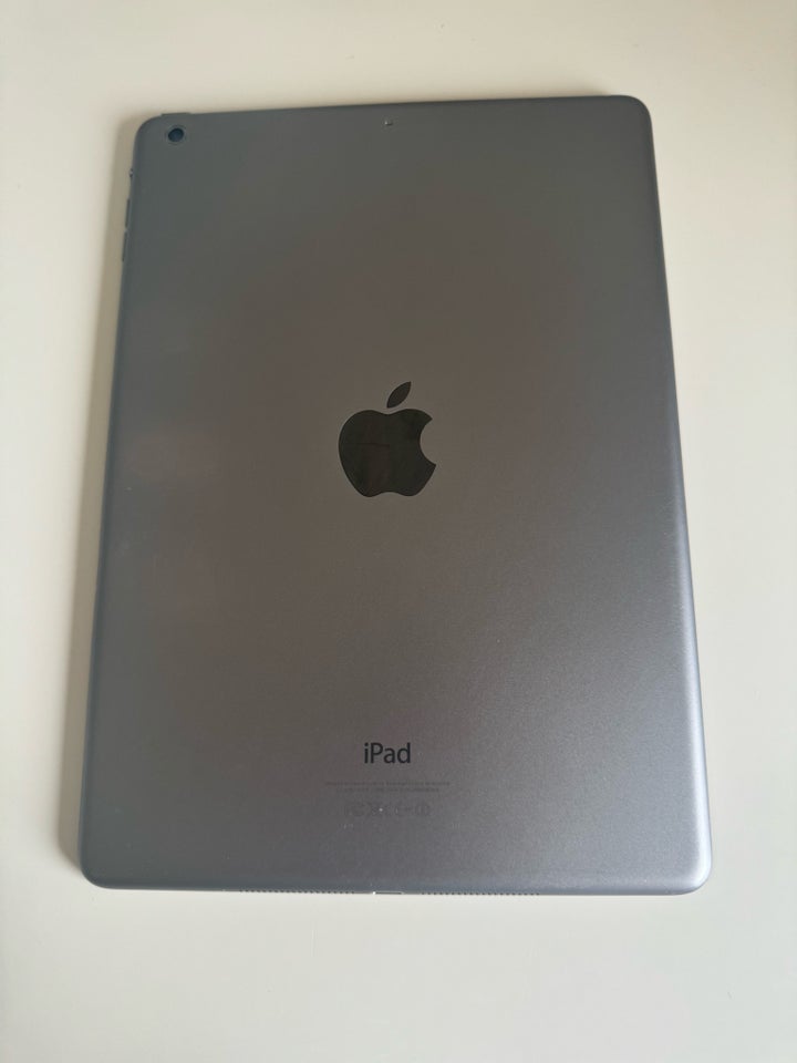 iPad Air, 16 GB, sort