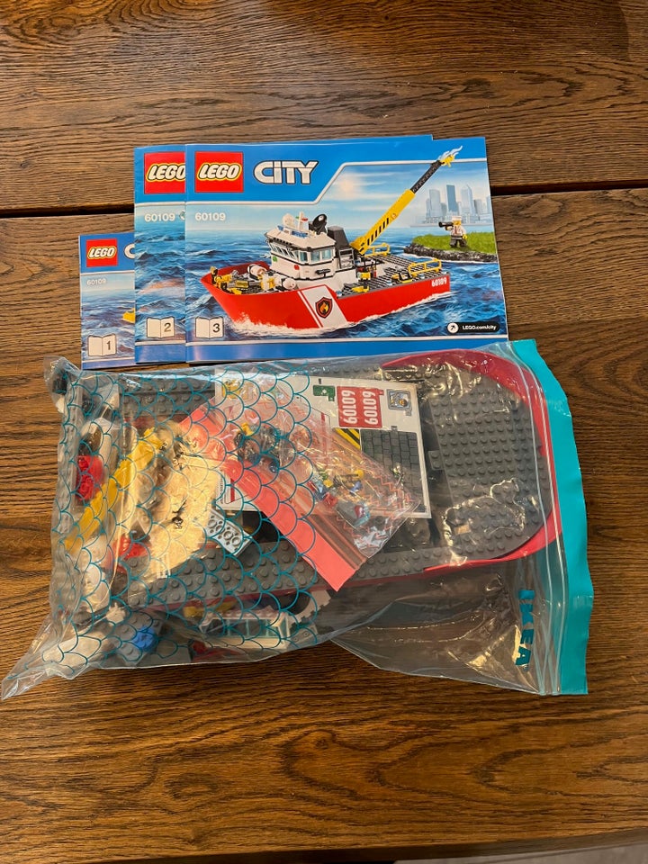 Lego City 60109