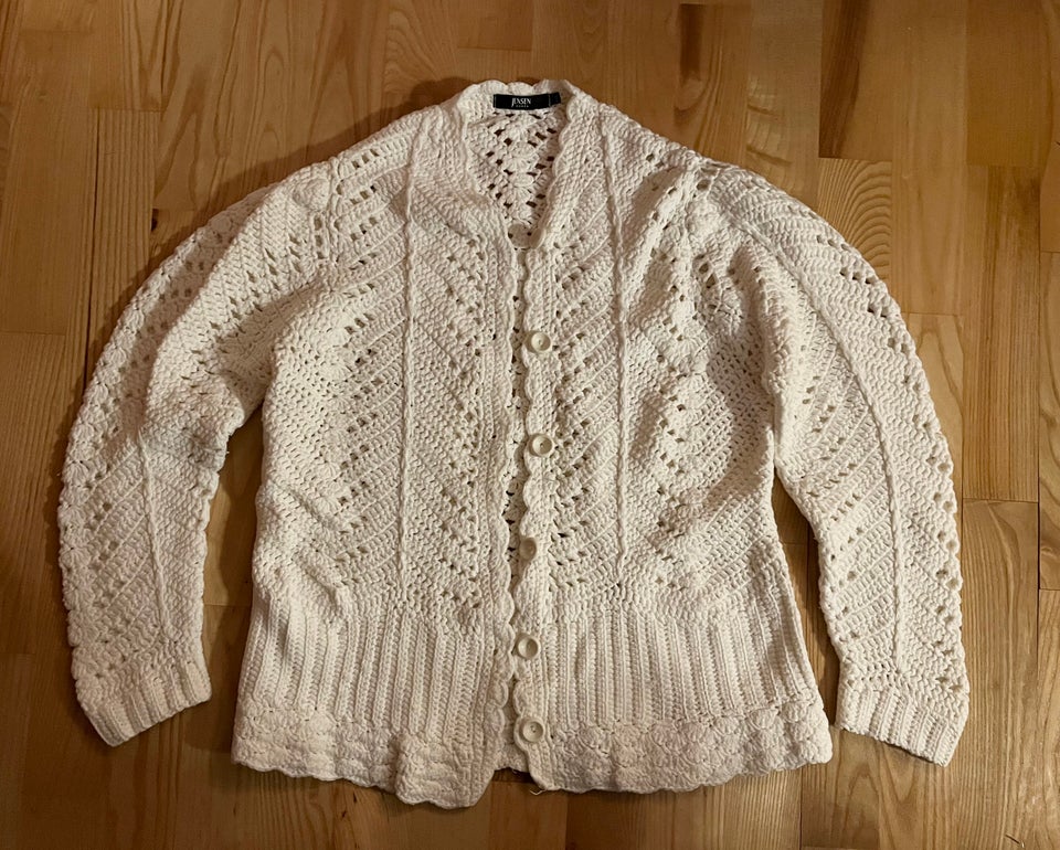 Cardigan, Jensen, str. 46