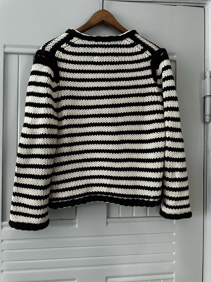 Cardigan, By Malene Birger , str. 38