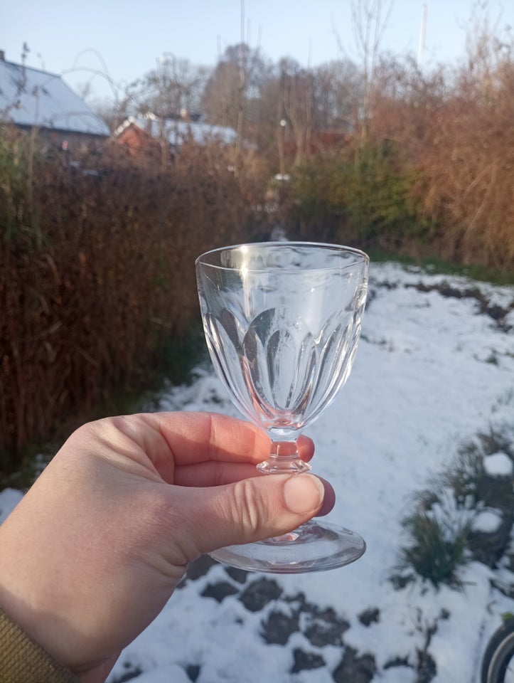 Glas, Glas, Ramboulliet