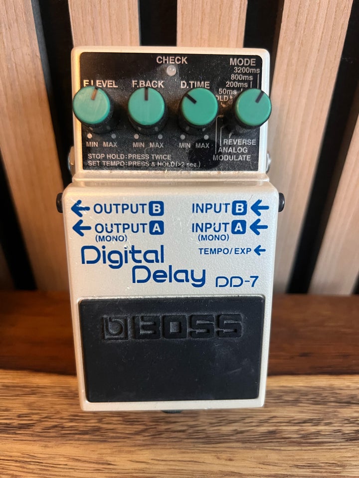 Guitar pedal, Boss digital delay