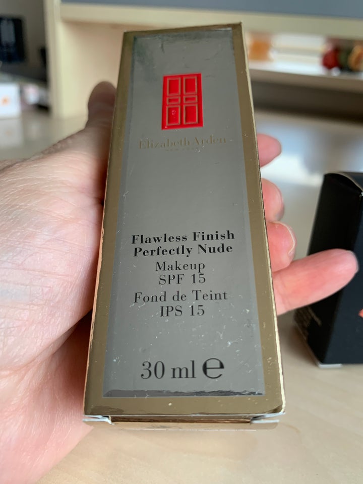 Makeup, Luksus Elizabeth Arden