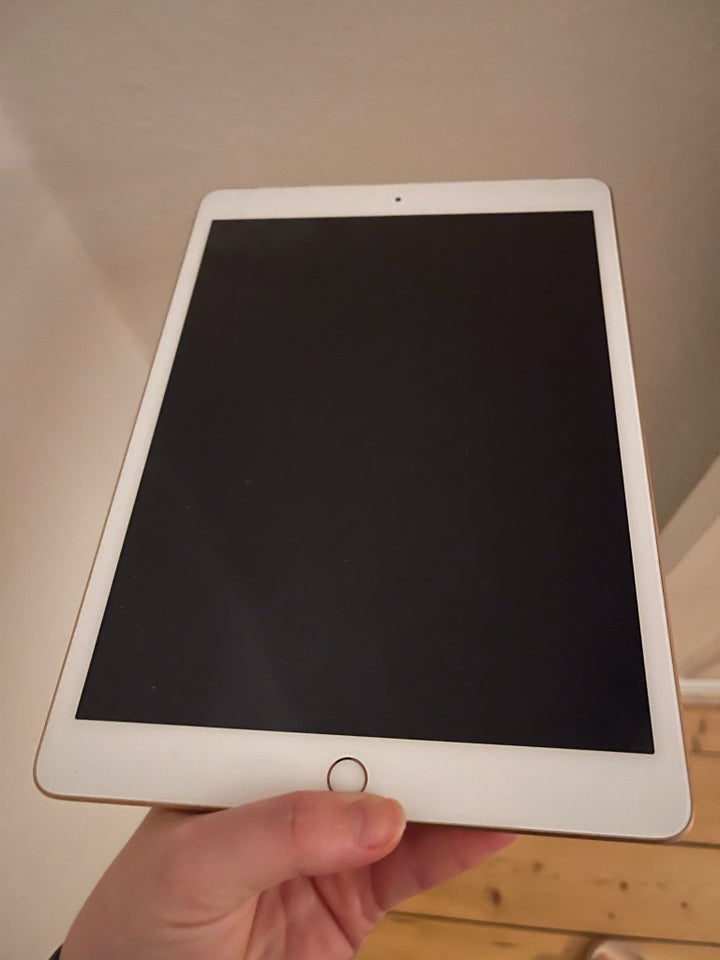 iPad 7 32 GB hvid