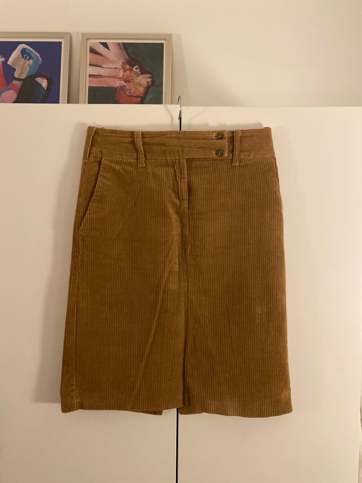 str. 40, Benetton, Camel