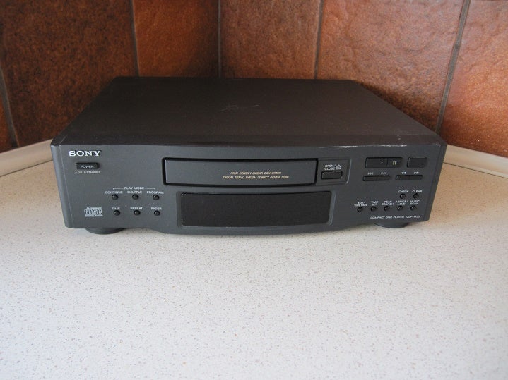 CD afspiller, Sony, CDP-M33