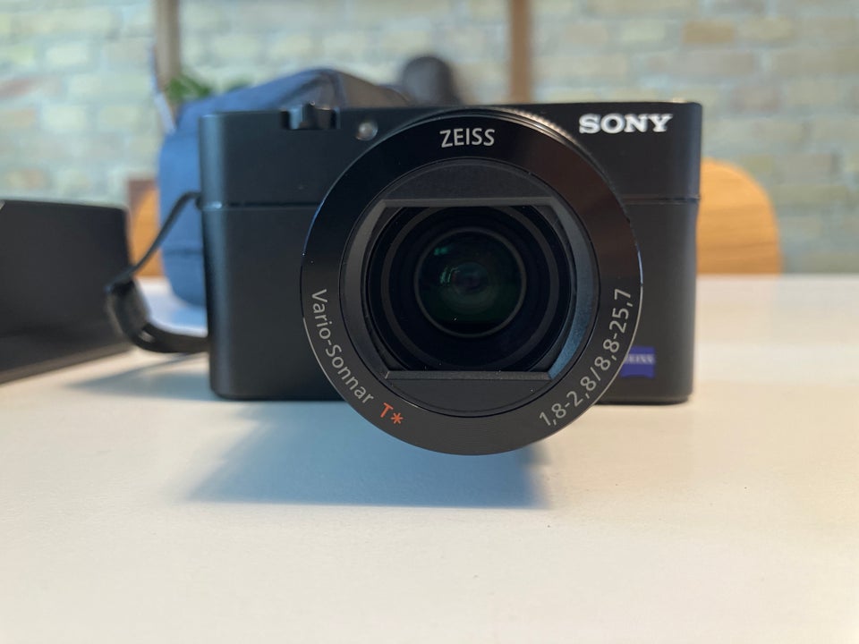 Sony, Sony RX100V, 20,1 megapixels