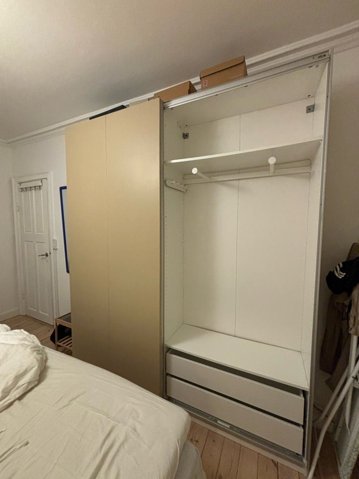 Garderobeskab, Ikea pax, b: 200 d: