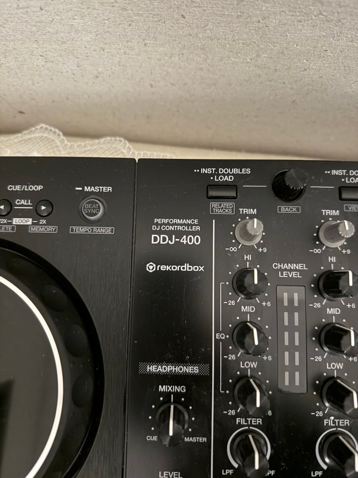 Pioneer DDJ-400, Pioneer DDJ-400