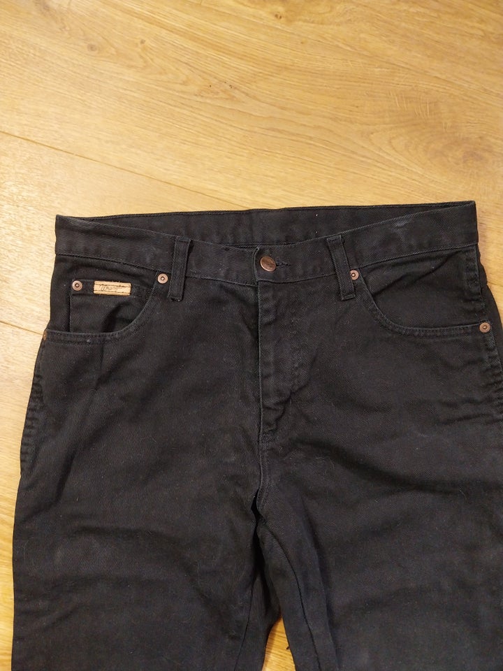 Jeans, Wrangler, str. 33