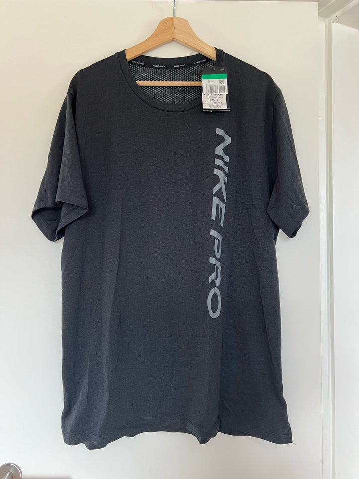 T-shirt Nike str Xl