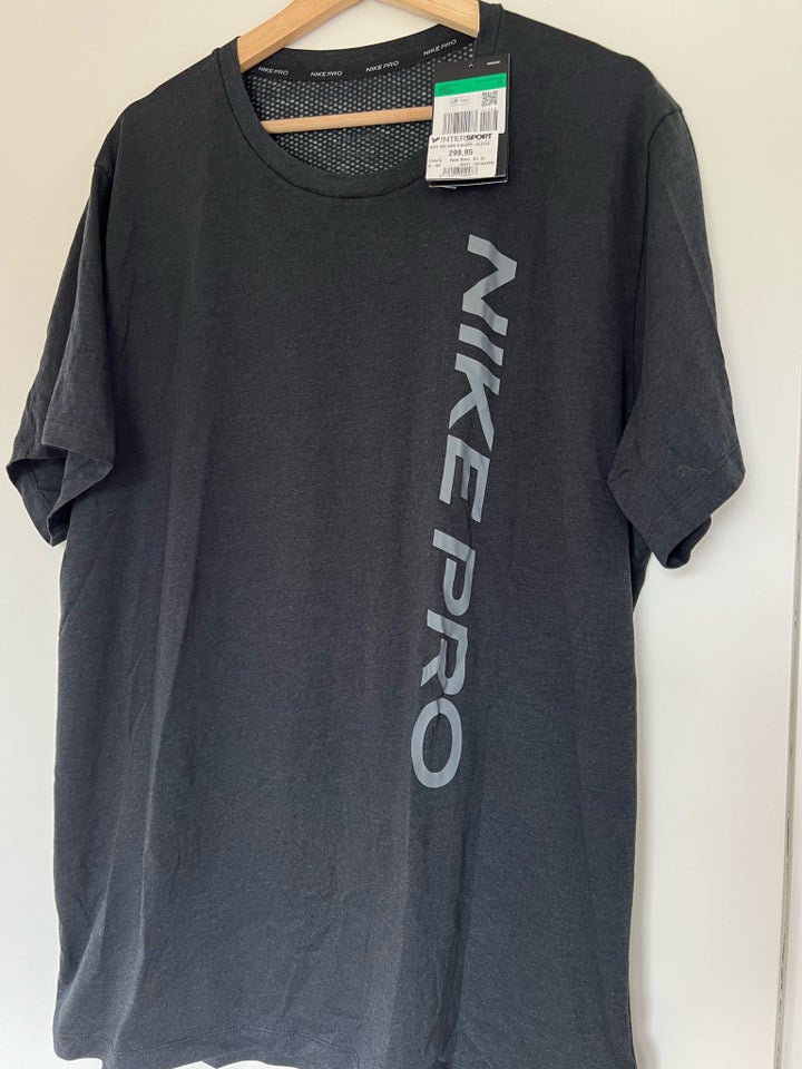 T-shirt Nike str Xl