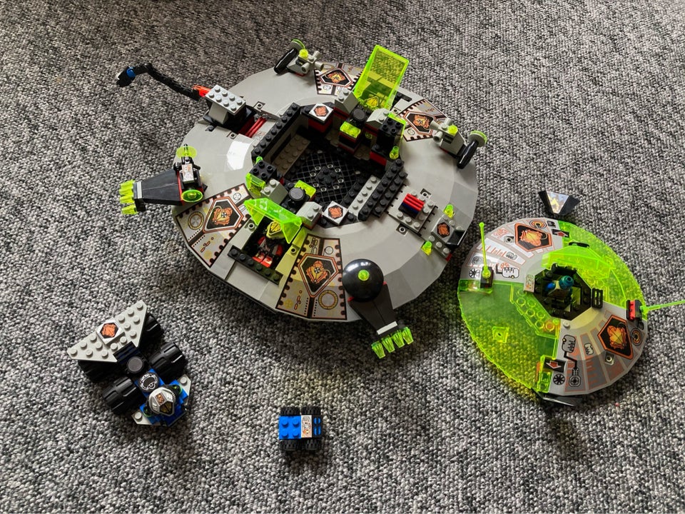 Lego Space 6975