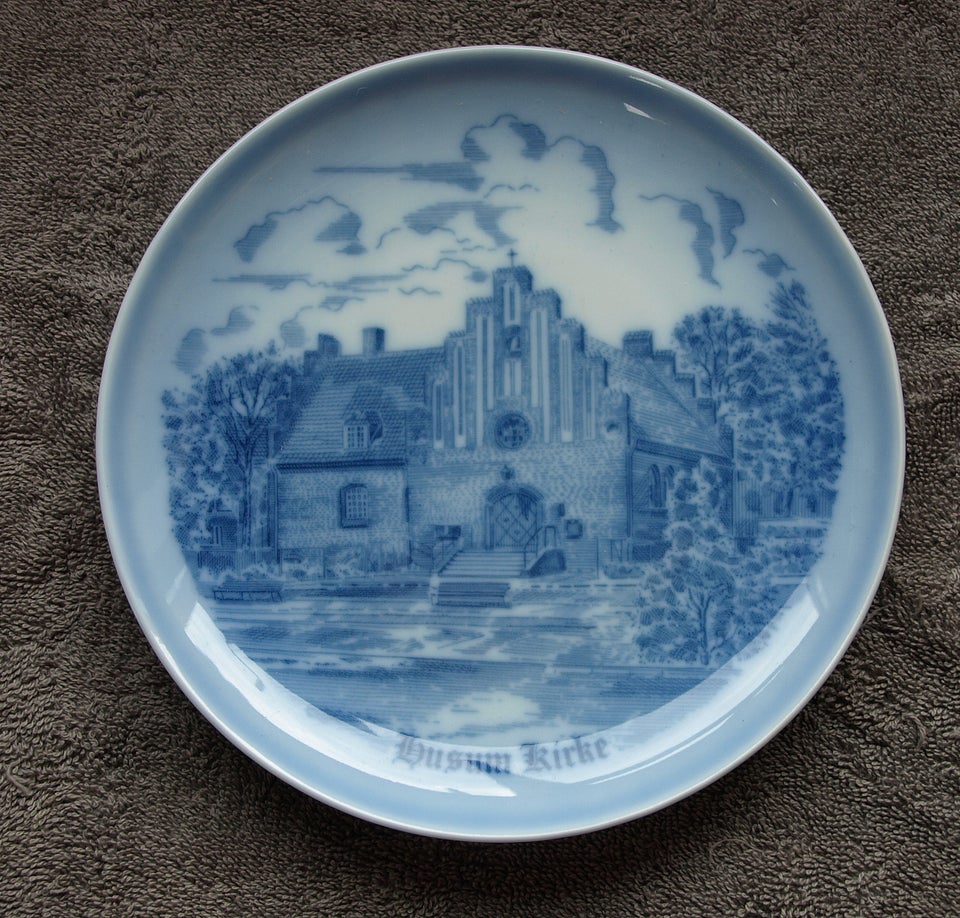 Platter, Husum Kirke