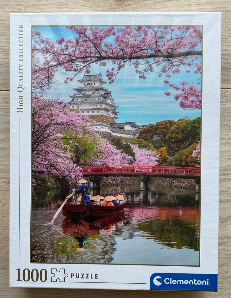 (NY) Himeji Castle in Spring, Japan