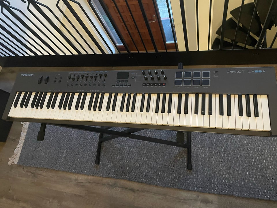 Keyboard Nektar IMPACT LX88+