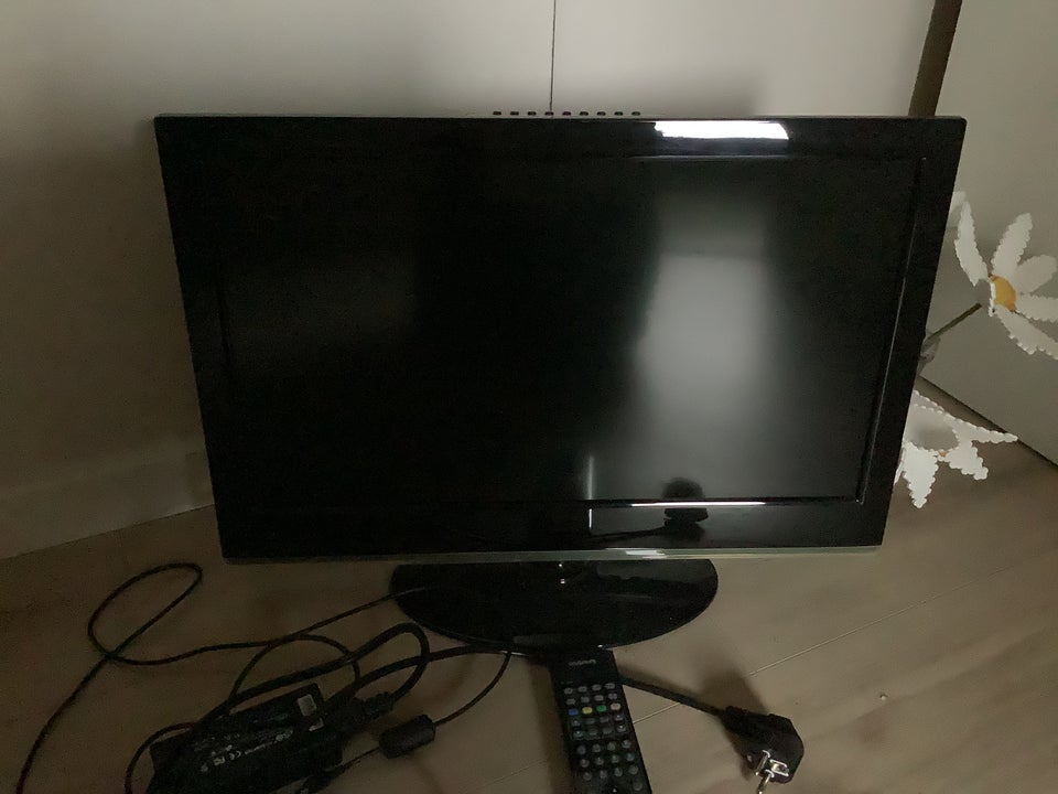 LCD, Lumatron, 20"