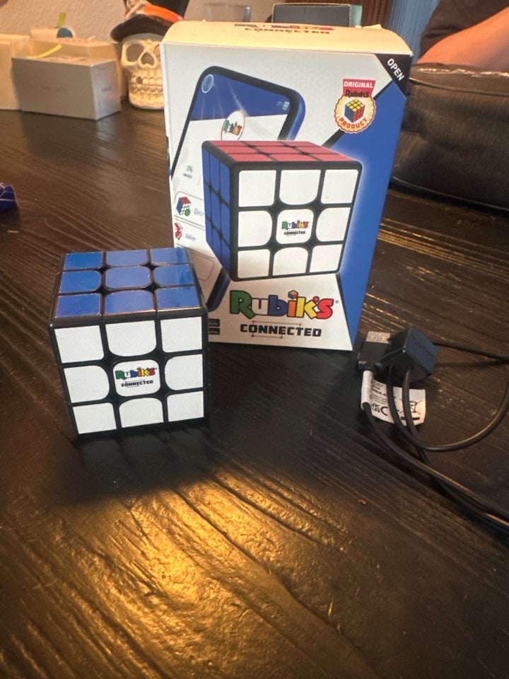 Andet legetøj, Rubiks connected