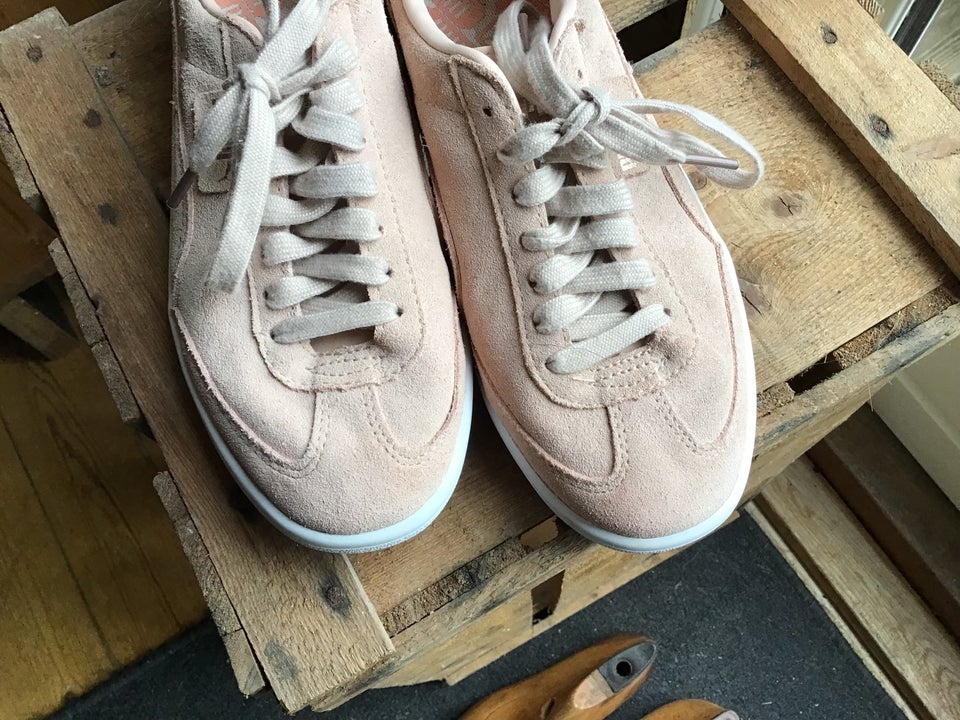 Sneakers, str. 37, Puma