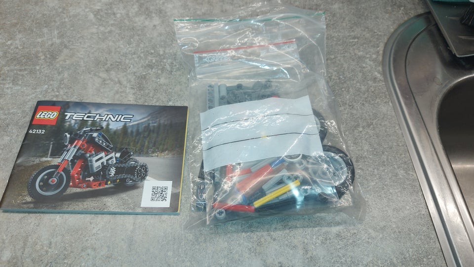 Lego Technic, Motorcykel 42132