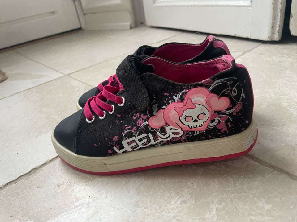 Sneakers, str. 34, Heelys