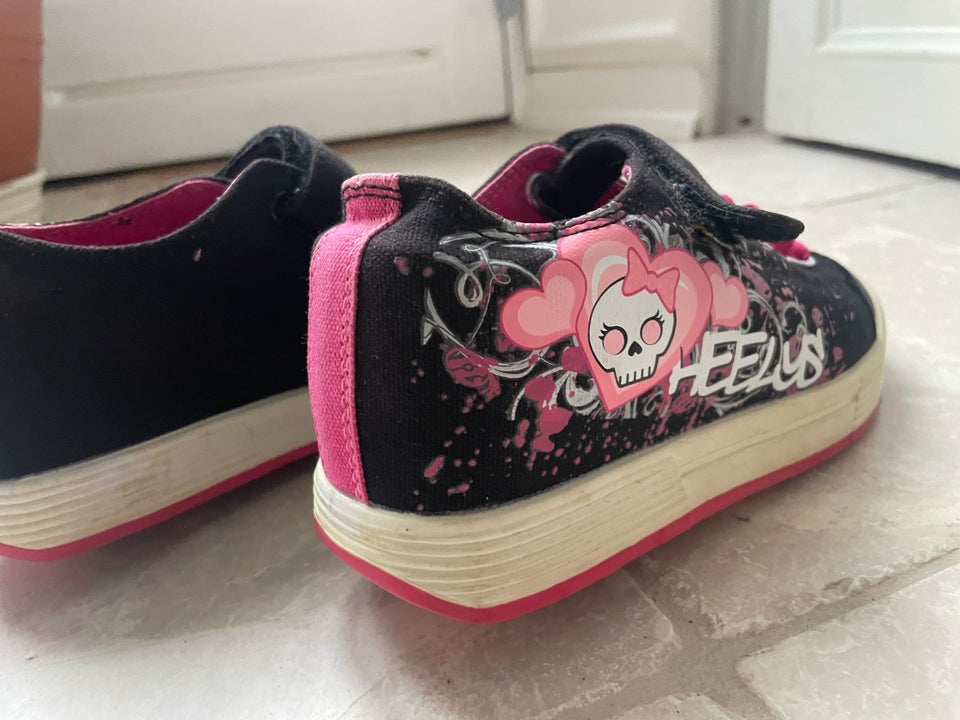 Sneakers, str. 34, Heelys