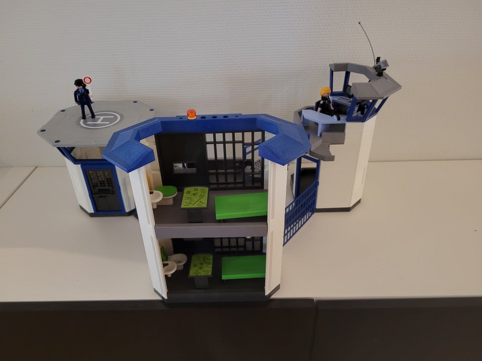 Playmobil, Politistation med