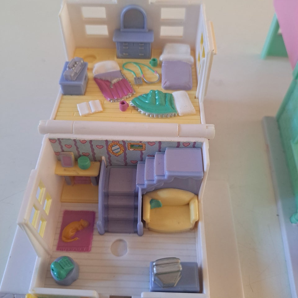 Polly Pocket, Dukkehuse m figur