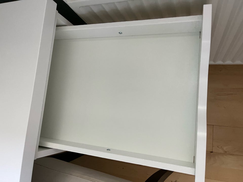 Skrivebord, IKEA, b: 200 d: 60 h: 73