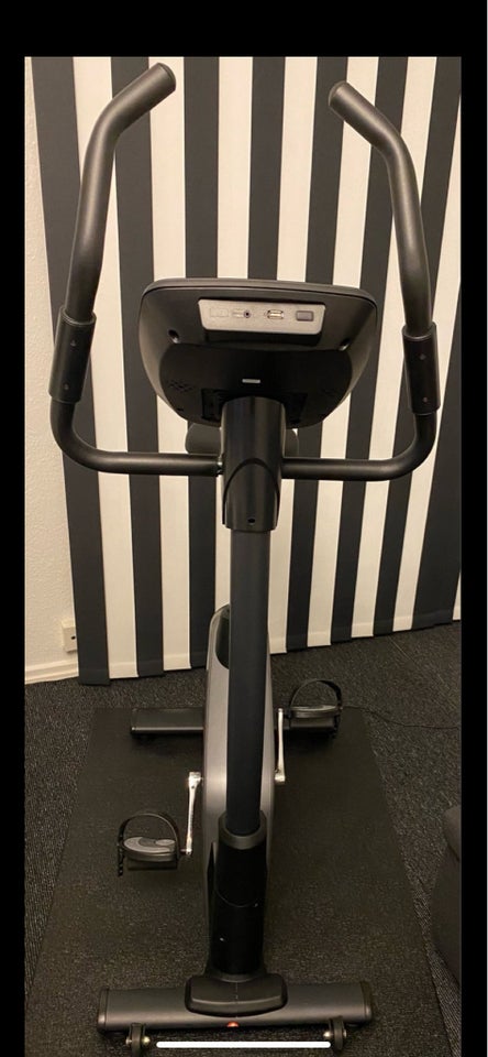 Motionscykel, Odin b800