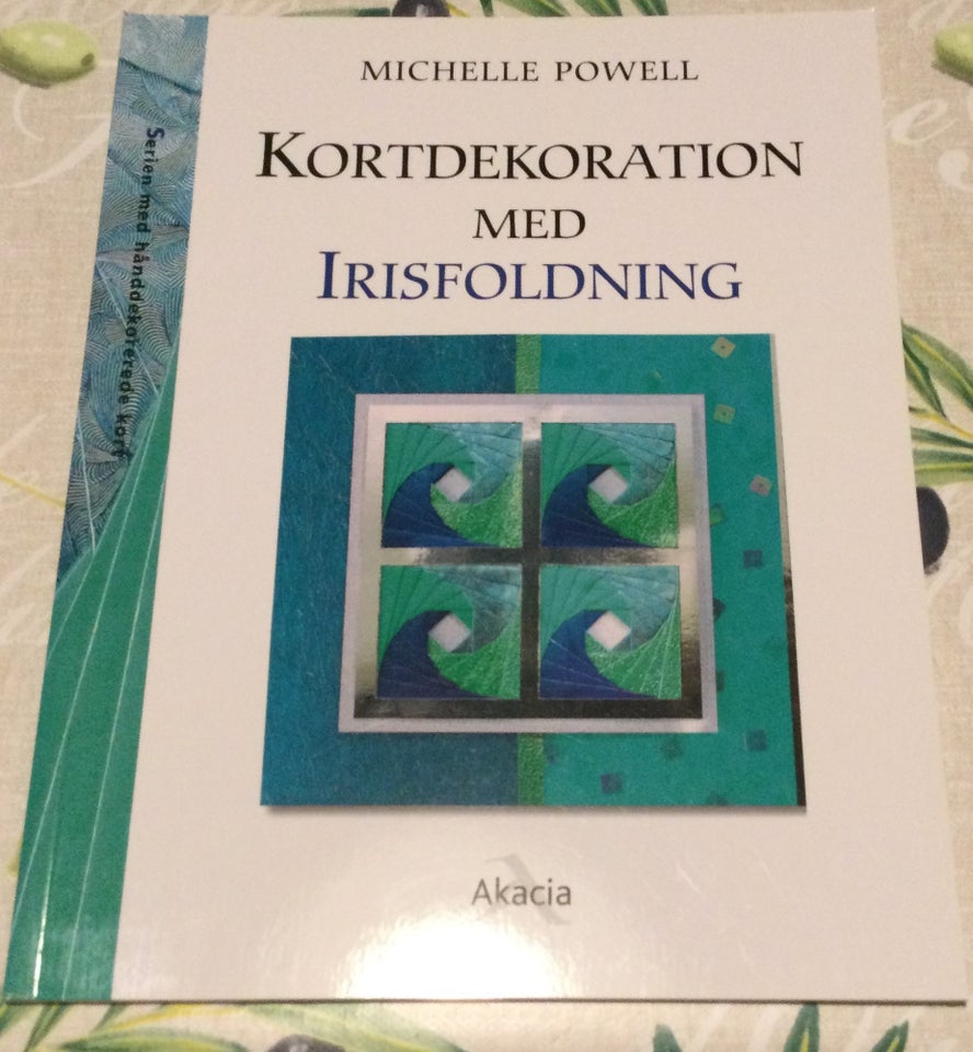 Kortdekoration med irisfoldning,