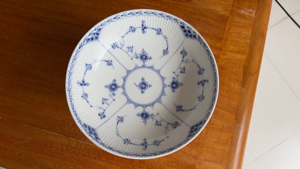 Porcelæn, Kagefad, Royal