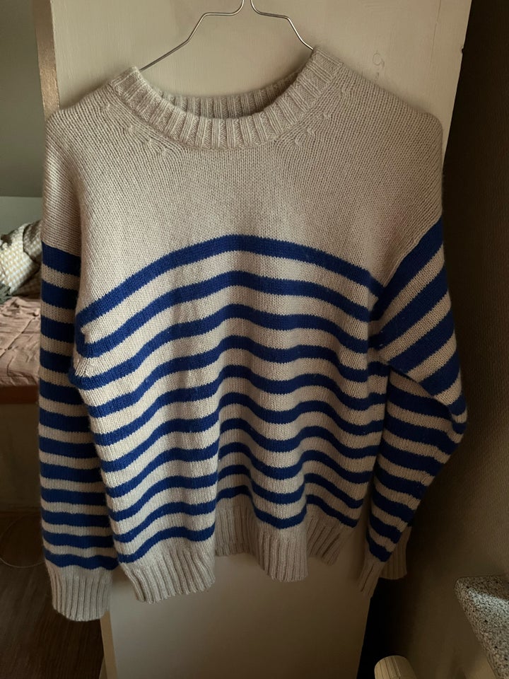 Sweater, Aiayu, str. 36