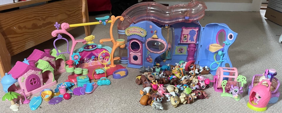 Littlest pet shop